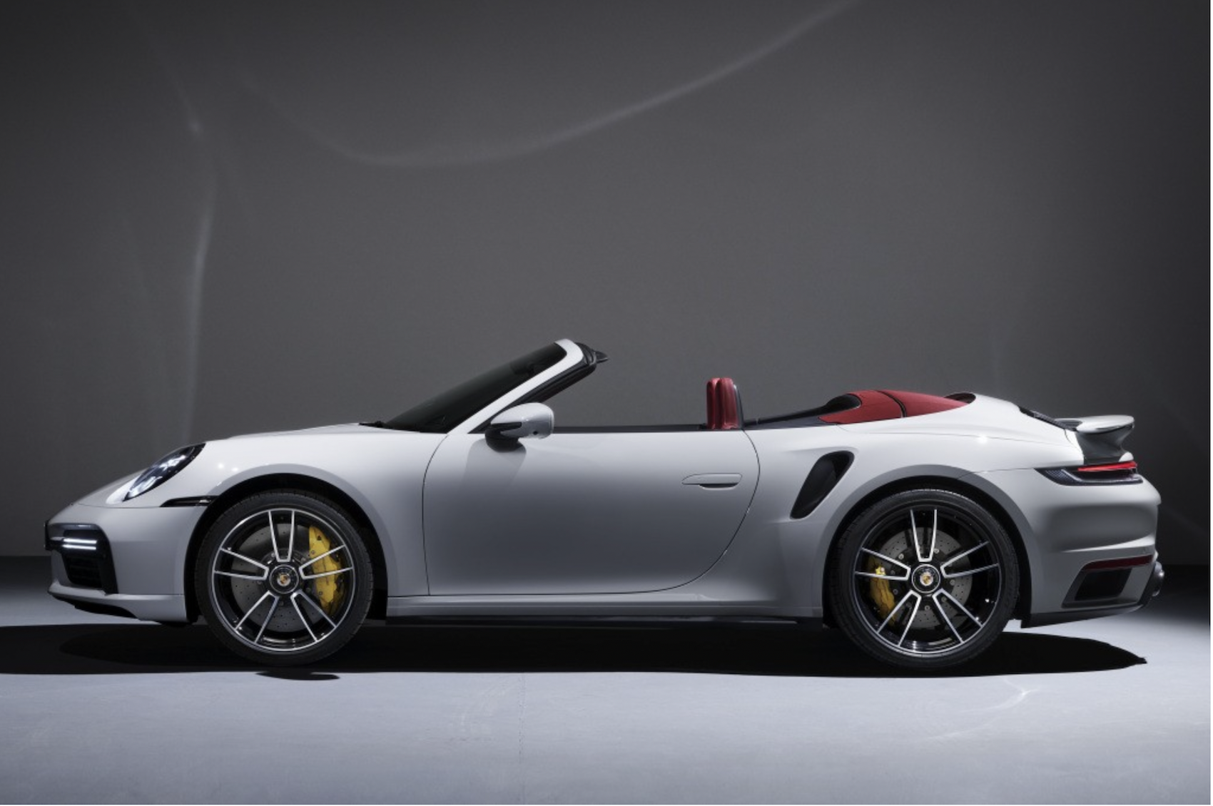 HIRE PORSCHE 911 992 TURBO S CONVERTIBLE