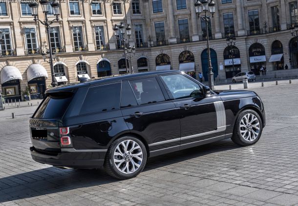 RANGE ROVER AUTOBIOGRAPHY