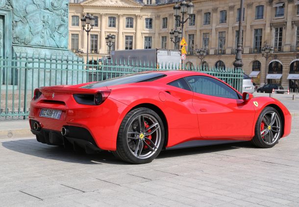 Ferrari 488 gtb hire , rent , location , alquiler , aluguel, Paris Luxury Car 