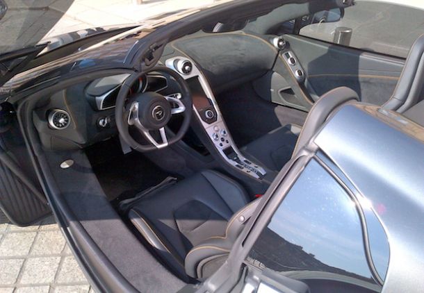 McLaren MP4 12C spider, hire , rent , location , alquiler , aluguel, Paris Luxury Car 